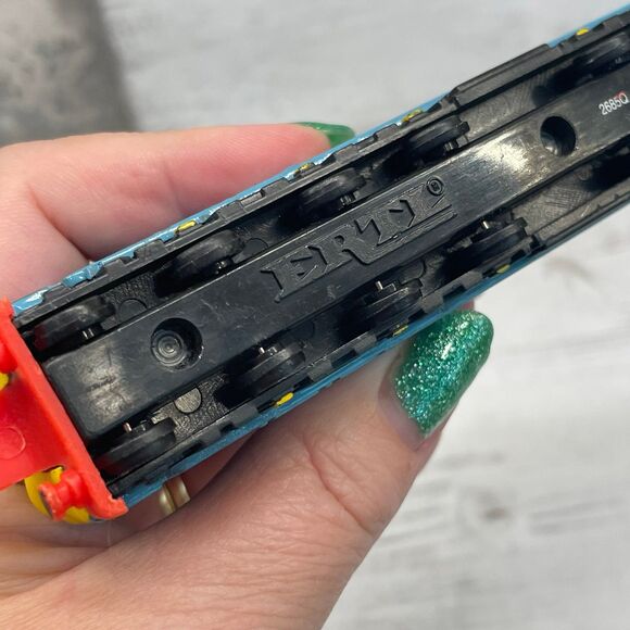 Vintage Ertl Thomas & Friends Blue Diecast Metal Toy Train Diesel D199 1995 - Picture 5 of 6